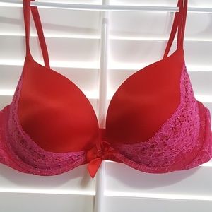 Victoria's Secret Very Sexy Push-Up